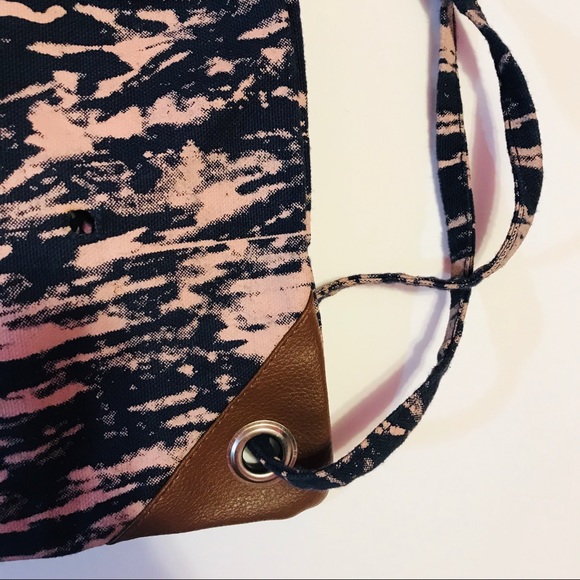 Aphorism Drawstring Backpack - Picture 4 of 11